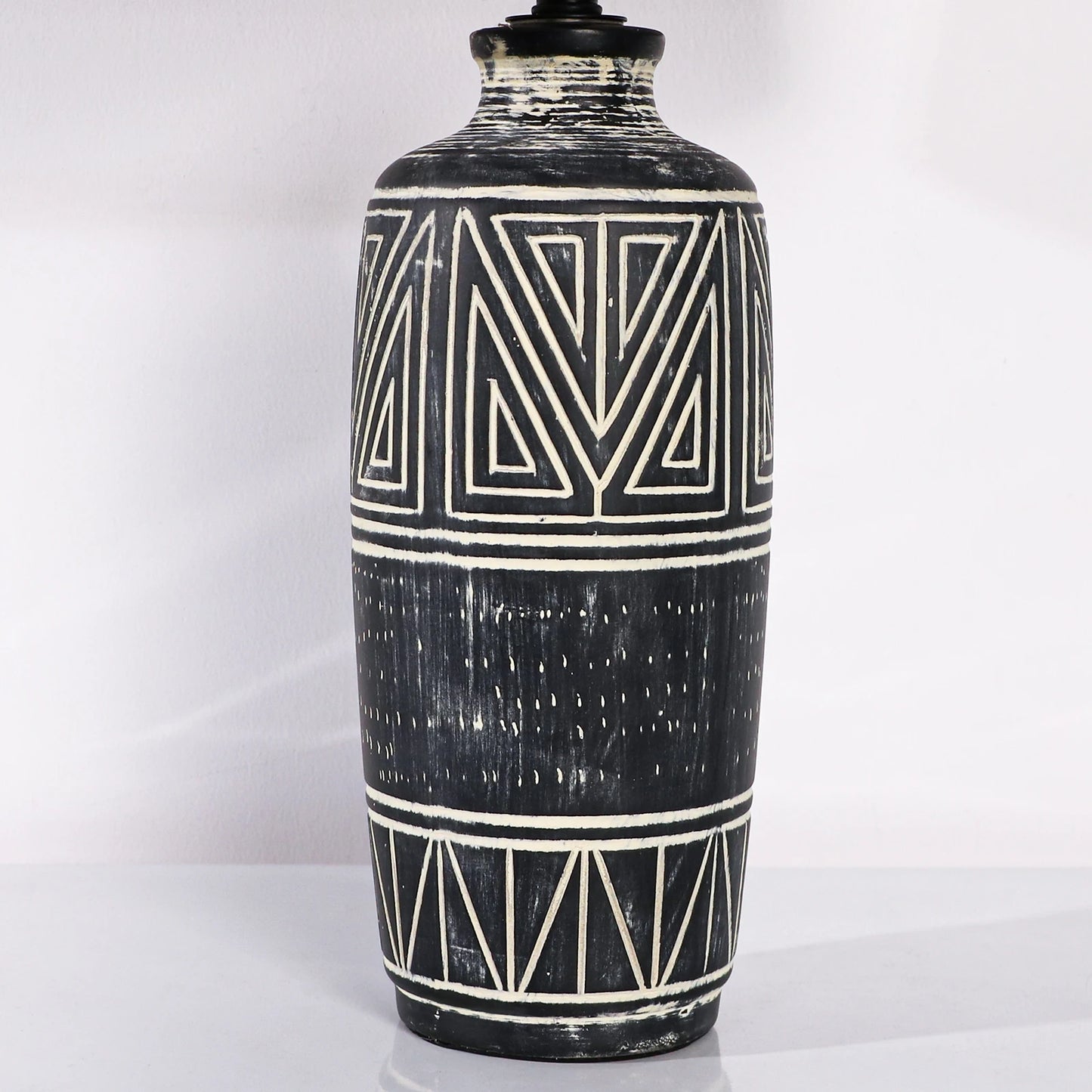 2 Pack 25-Inch Carved Geometric Ceramic Table Lamp With Linen Shade,
