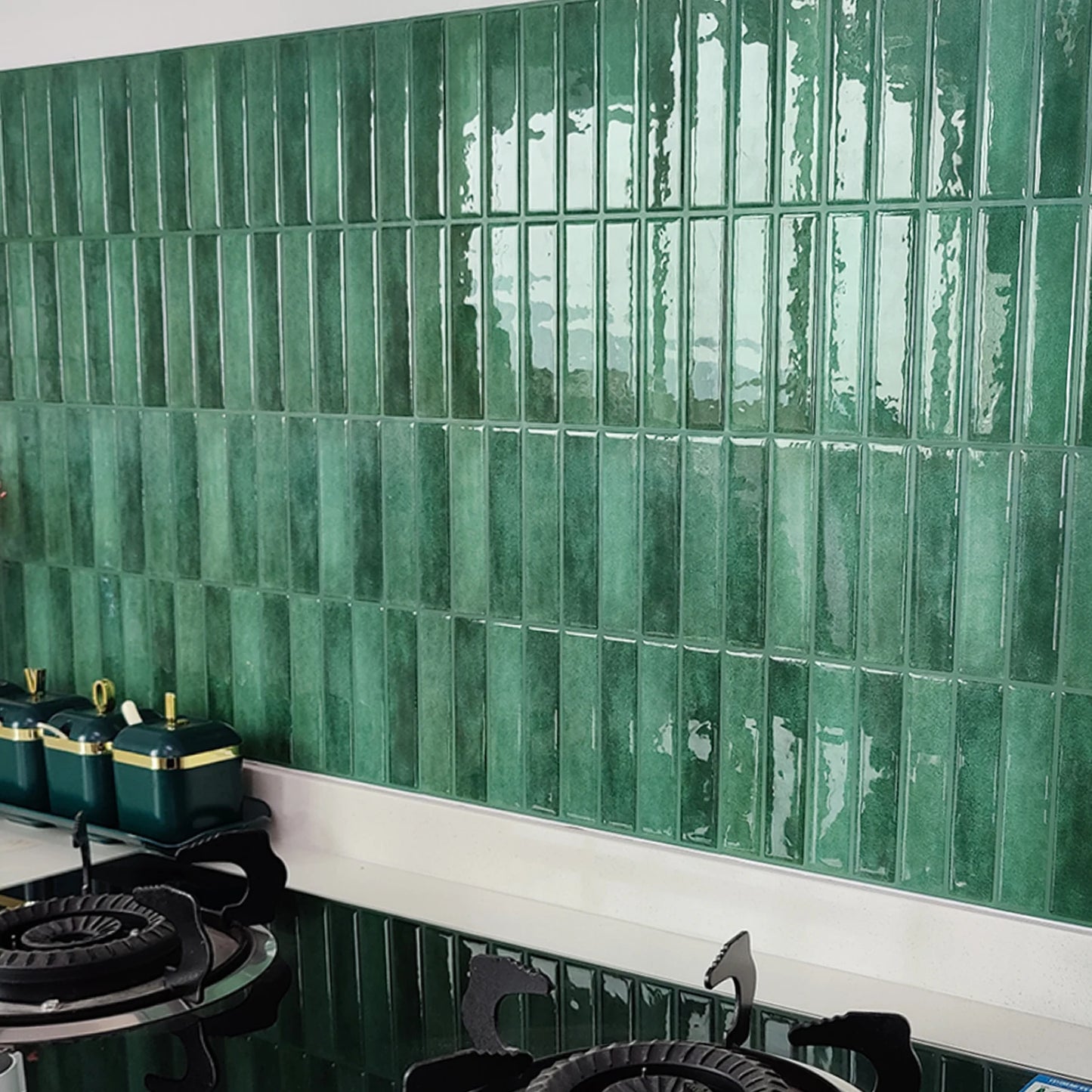 Waterproof and Anti-oil Peel-and-Stick Wall Tiles
